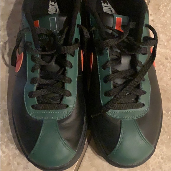 Custom University Of Miami Nikes - Picture 4 of 5